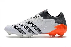 Chuteira Adidas Predator Freak.1 Low Campo FG - Branco/Cinza