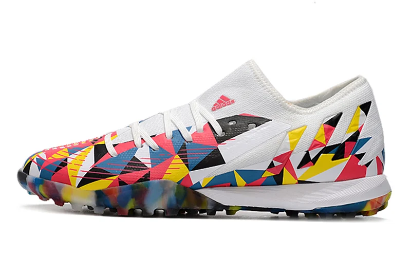 Chuteira Adidas Predator Edge.3 Low Society TF Geometric