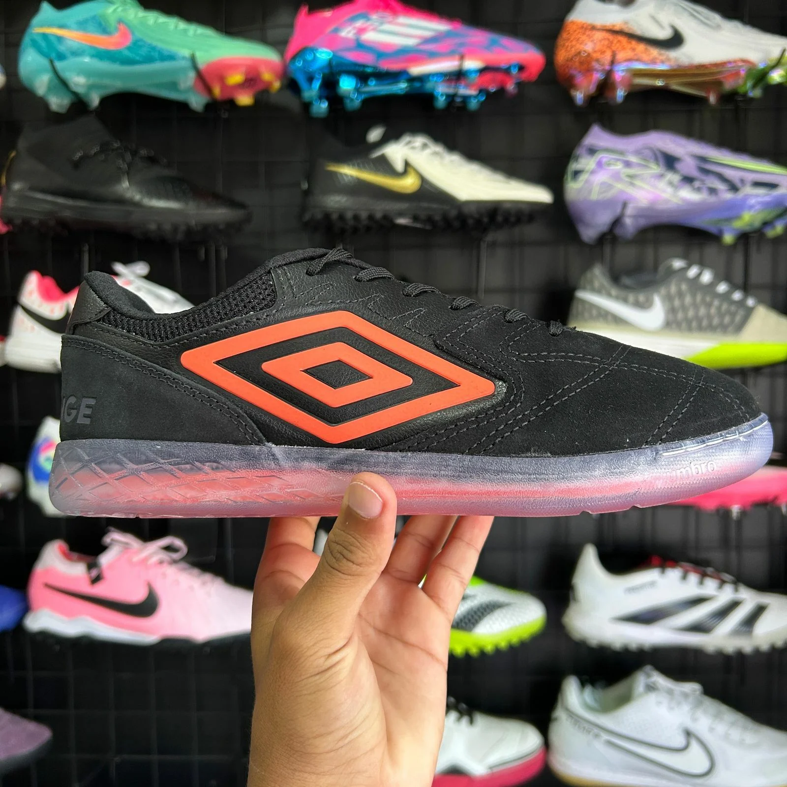 Umbro Pro Challenge + Brindes (Pronta Entrega)
