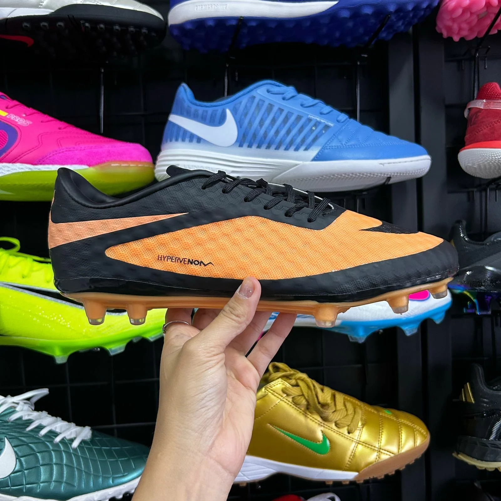 Chuteira Nike Hypervenom Phantom FG - Njr + Brinde (Pronta Entrega)
