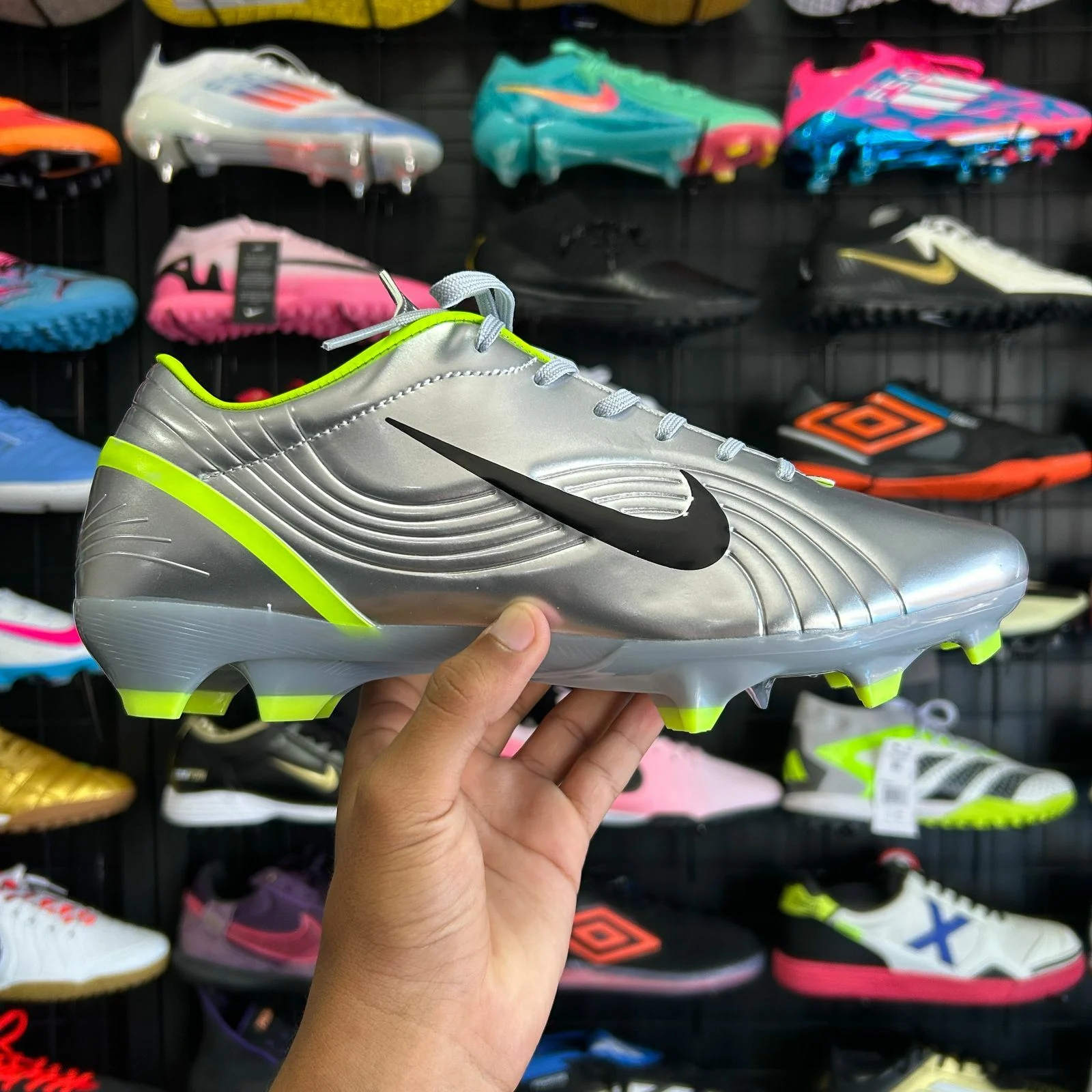 Chuteira Nike Mercurial Vapor 1 FG R9 + Brinde (Pronta Entrega)