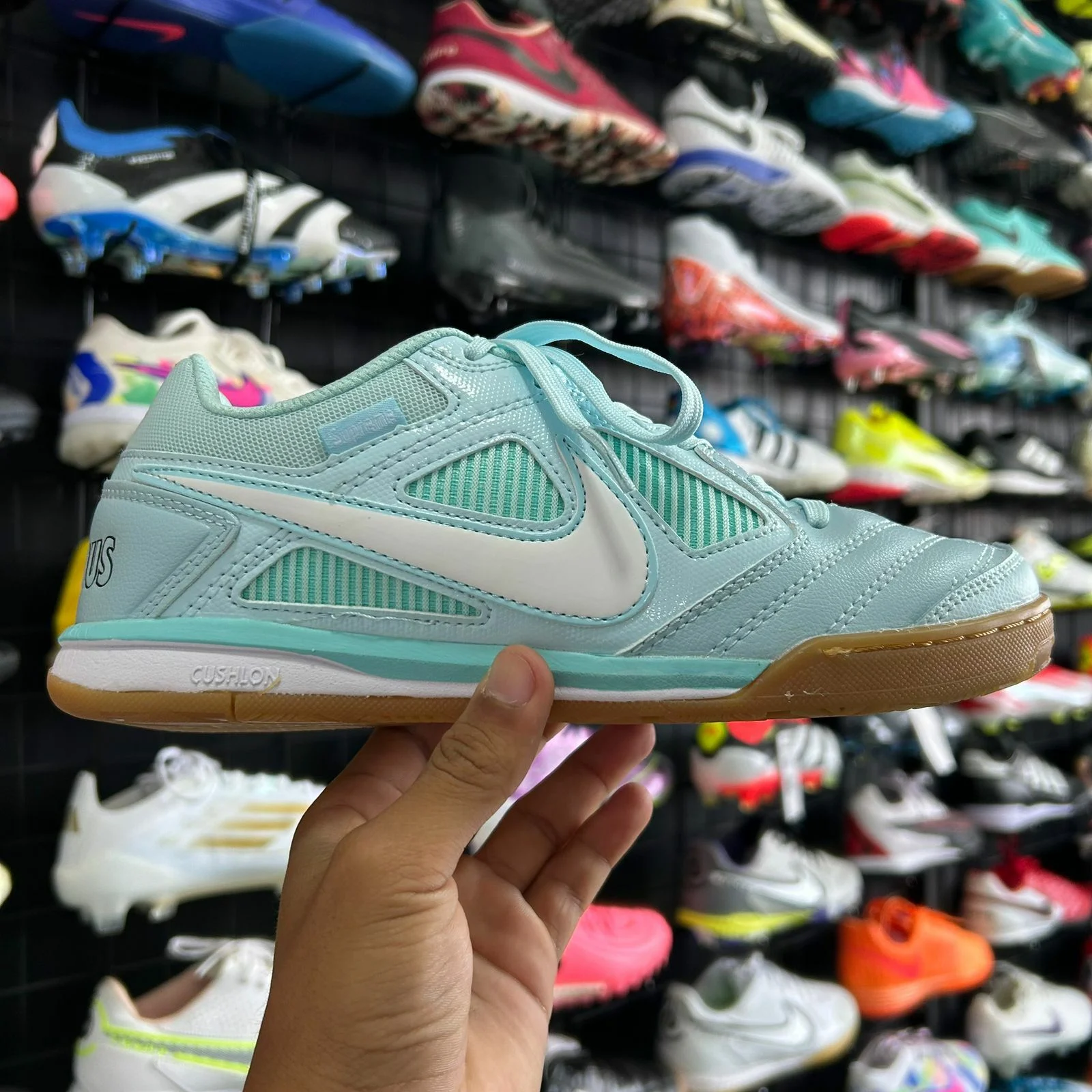 Chuteira Nike SB Gato Futsal + Brinde (Pronta Entrega)