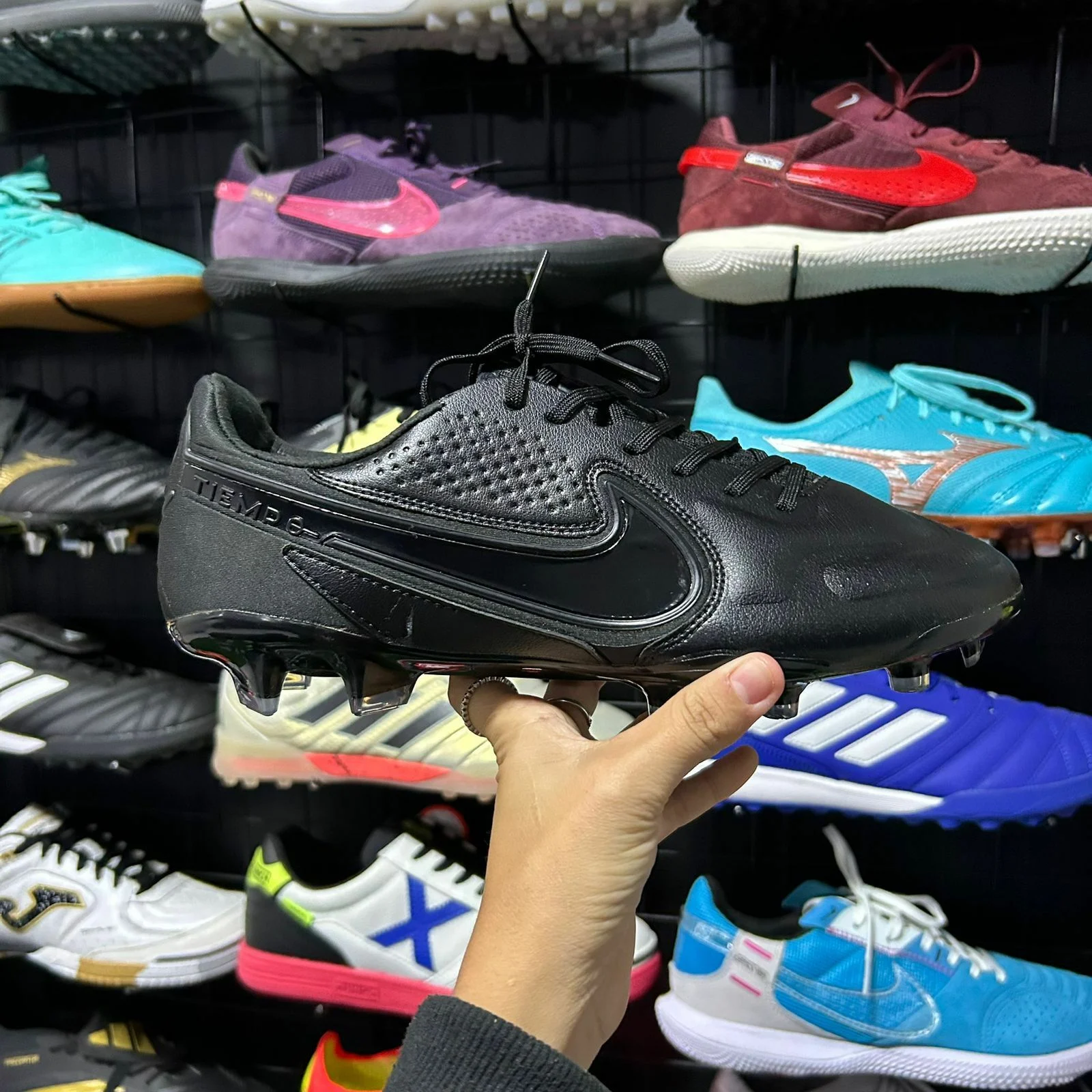Chuteira Nike Tiempo Legend 9 Elite FG + Brinde (Pronta Entrega)