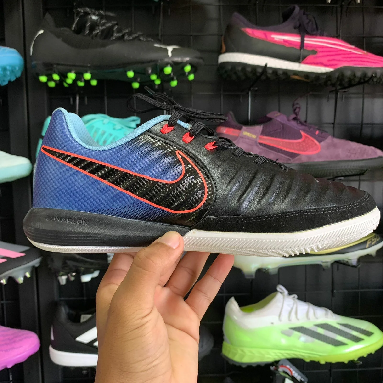 Chuteira Nike Tiempo Legend 7 Finale Futsal + Brinde (Pronta Entrega)
