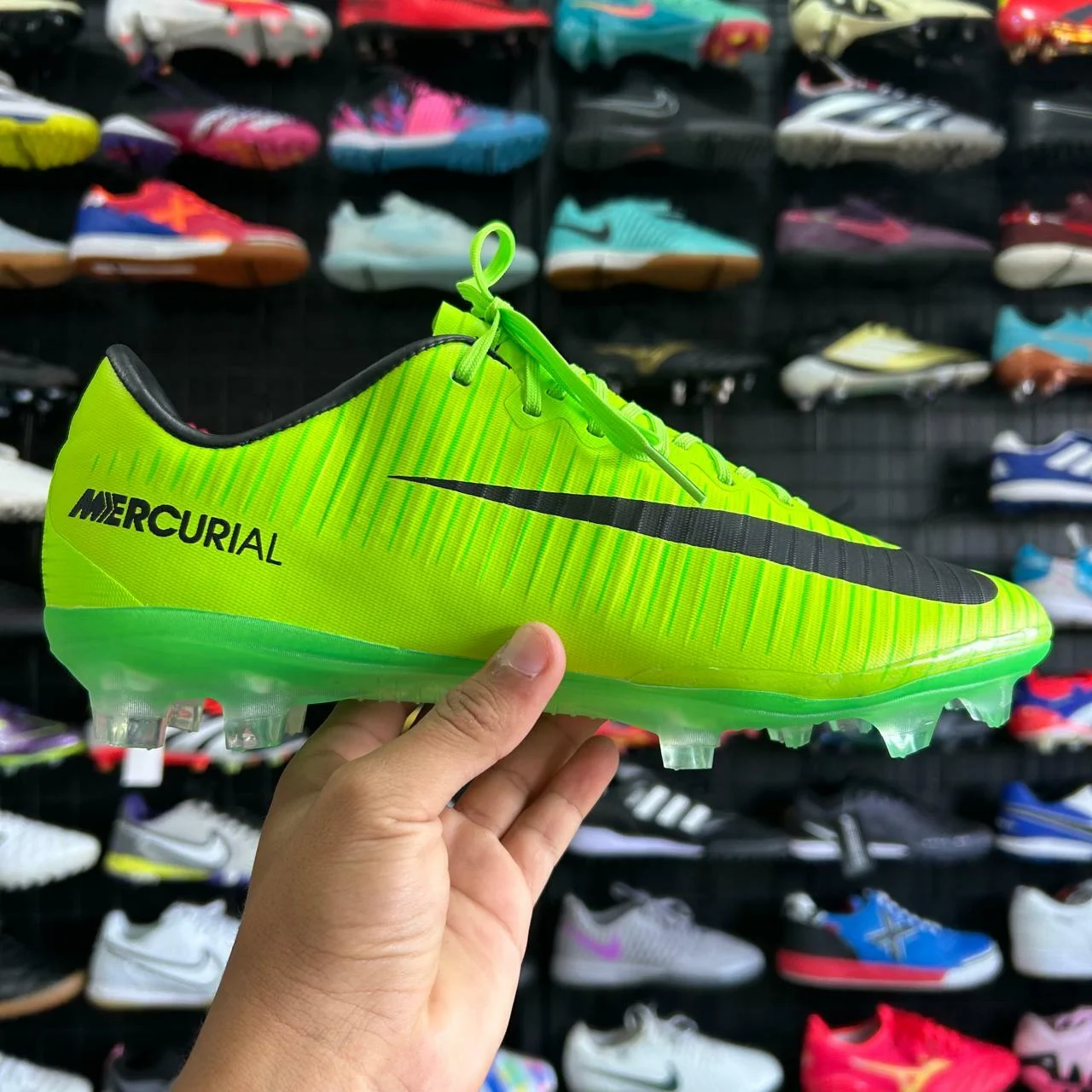 Chuteira Nike Mercurial Vapor 11 FG + Brinde (Pronta Entrega)