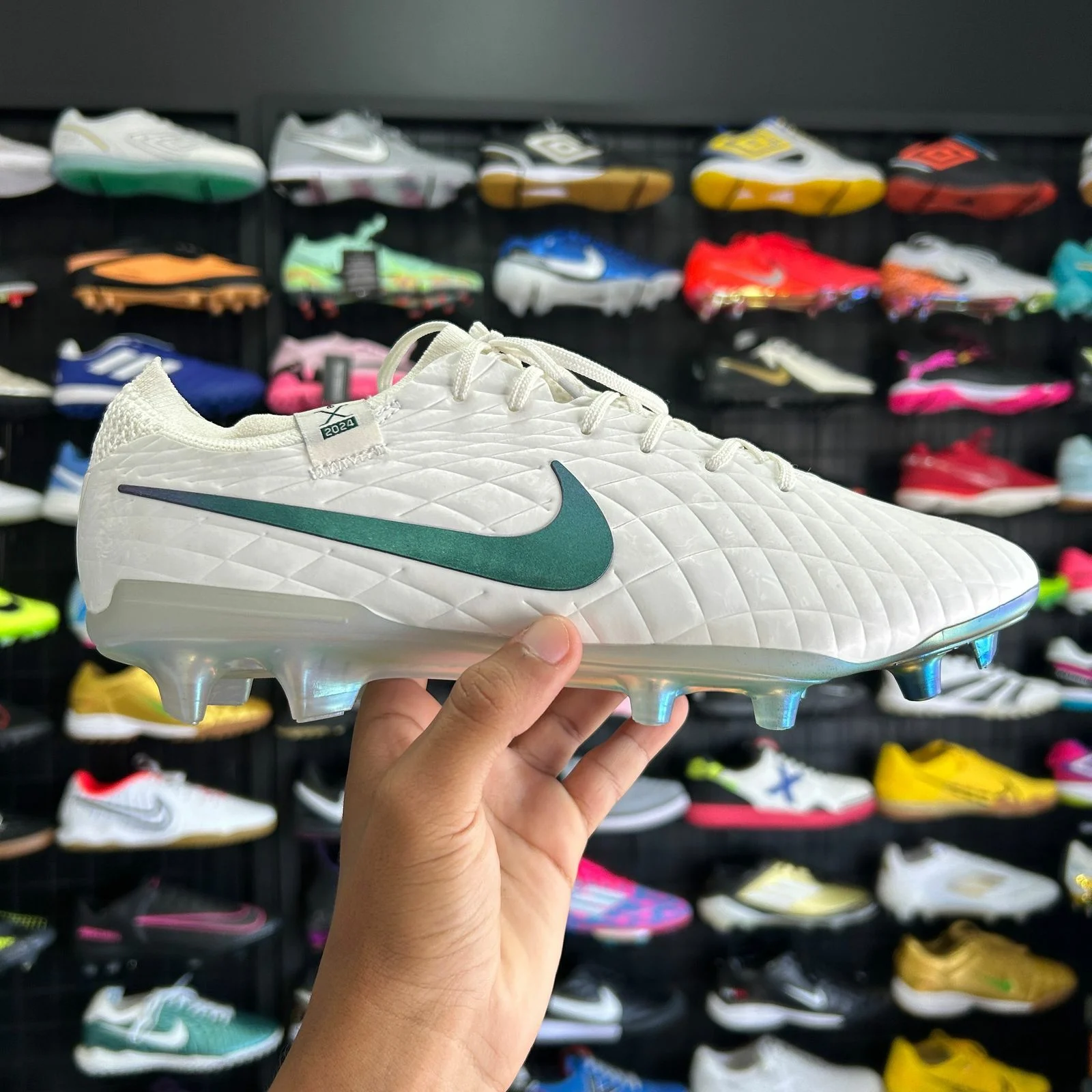 Chuteira Nike Tiempo Legend 10 Elite FG (Pronta Entrega)