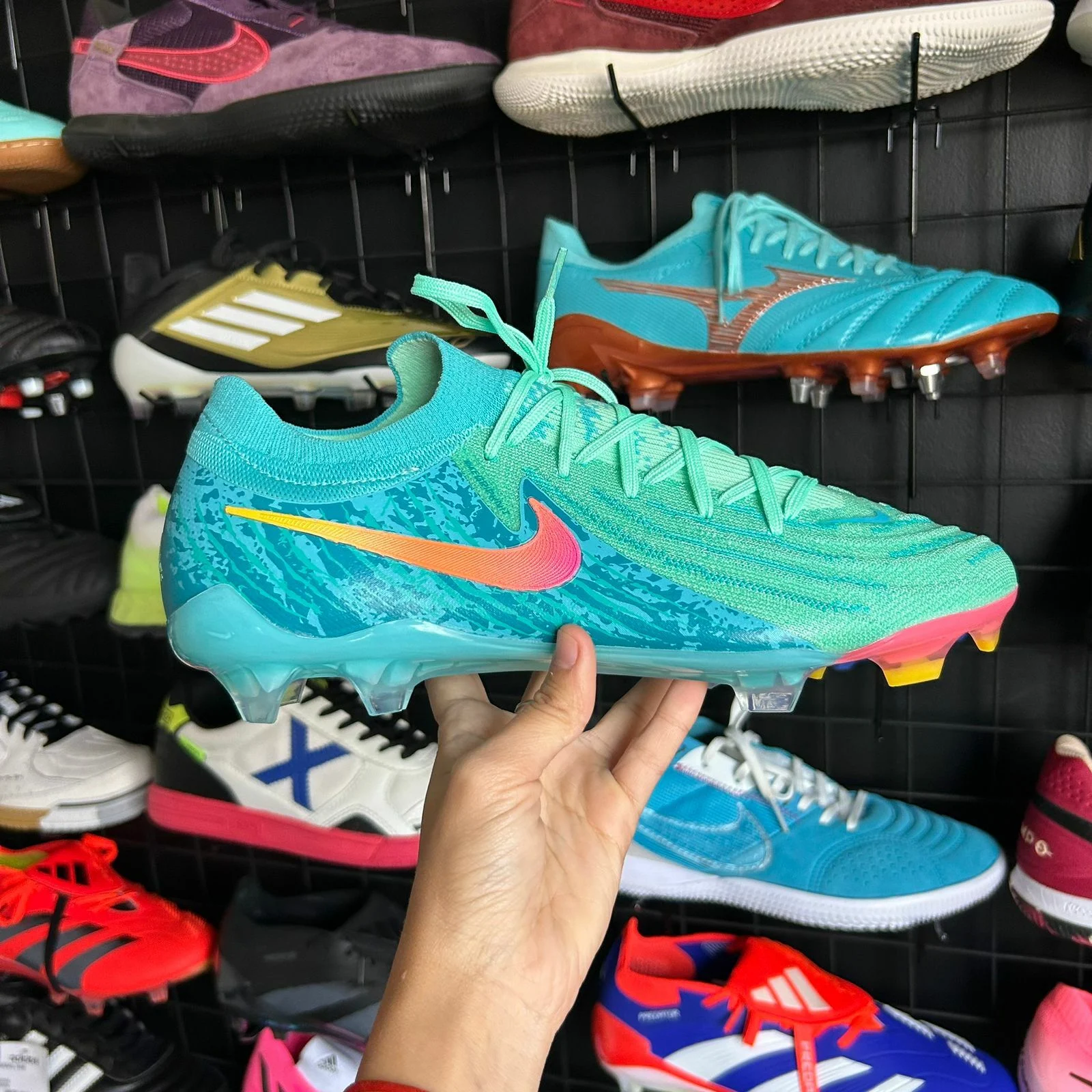 Chuteira Nike Campo Phantom GX2 Elite Campo FG + Brinde (Pronta Entrega)